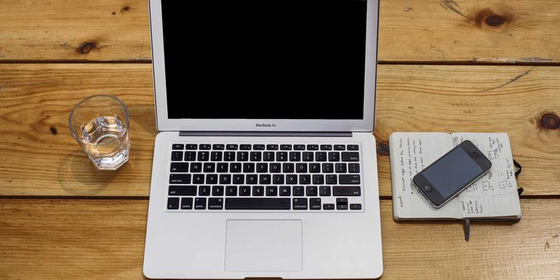 IT外包与人工智能融合：如何通过外部AI服务强化数据安全与网络管理